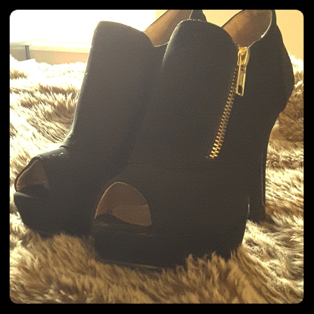 Body Central High Heels